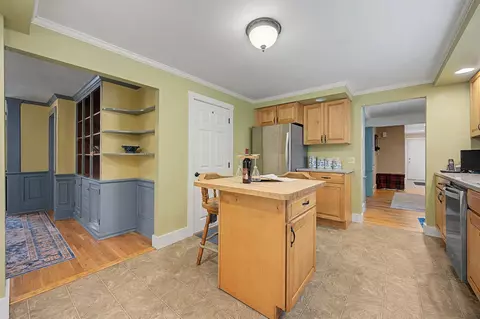 Kitchen - 52 Chase St, Sunapee, NH 03782 photo 4 of 6