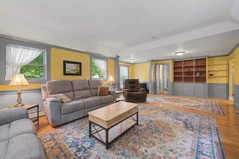 Living - 52 Chase St, Sunapee, NH 03782 photo 6 of 7