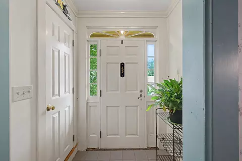 Entry Way - 52 Chase St, Sunapee, NH 03782 photo 1 of 8