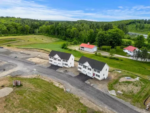 View/Area - Unit 7 Violette Drive, Epping, NH 03042 photo 5 of 7