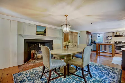 Dining - 5 Grove Rd, Rye, NH 03870 photo 3 of 6