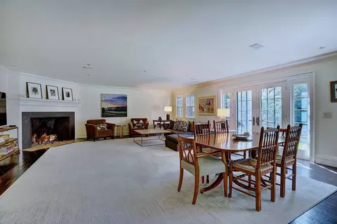 Dining - 5 Grove Rd, Rye, NH 03870 photo 2 of 6