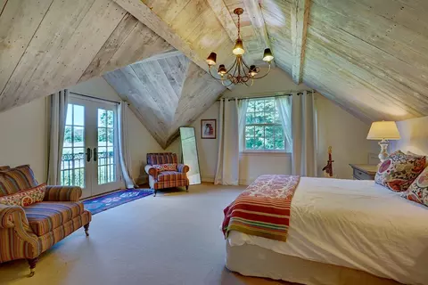 Bedroom - 5 Grove Rd, Rye, NH 03870 photo 2 of 7