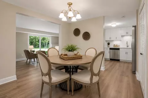 Dining - 6 Brookside Dr #4, Exeter, NH 03833 photo 3 of 3