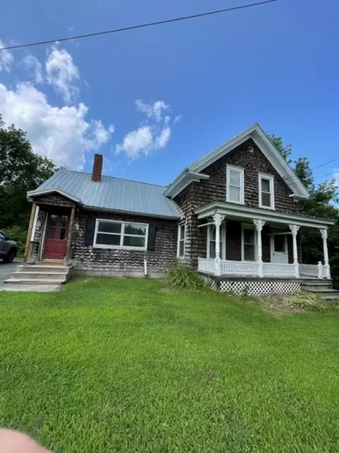 1957 Memorial Dr, Saint Johnsbury, VT 05819