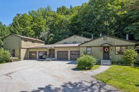 29 Pleasant St #60, Lebanon, NH 03784