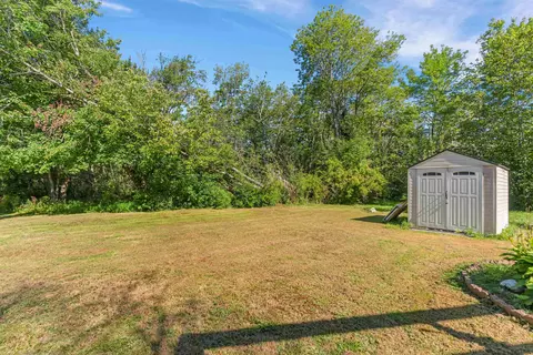 Exterior - 11 Parsons Rd, Rye, NH 03870 photo 5 of 6