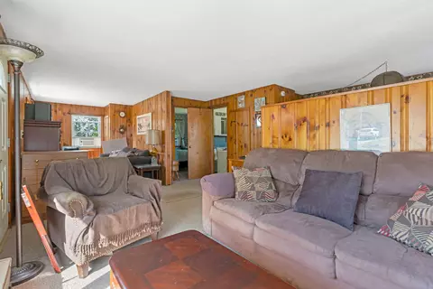 Living - 11 Parsons Rd, Rye, NH 03870 photo 2 of 3