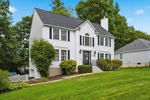 Exterior - 22 Virginia Ct, Hooksett, NH 03106 photo 3 of 13