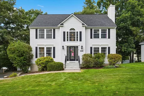 Exterior - 22 Virginia Ct, Hooksett, NH 03106 photo 4 of 13