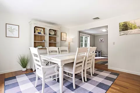 Dining - 22 Virginia Ct, Hooksett, NH 03106 photo 2 of 3