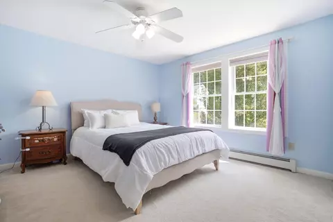 Bedroom - 22 Virginia Ct, Hooksett, NH 03106 photo 5 of 9