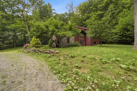 Exterior - 11 Round Tree Rd, Winhall, VT 05340 photo 5 of 7
