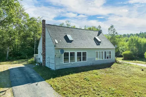 Exterior - 3 And 5 Ryefield Ter, Wolfeboro, NH 03894 photo 4 of 9