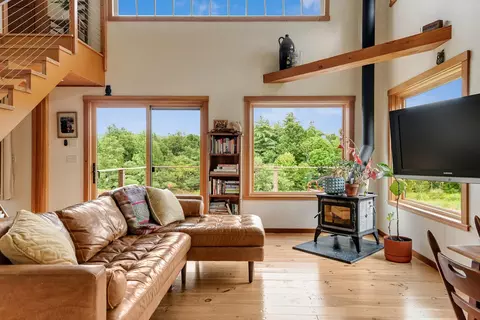 Living - 2944 Shellhouse Mountain Rd, Ferrisburgh, VT 05456 photo 2 of 6