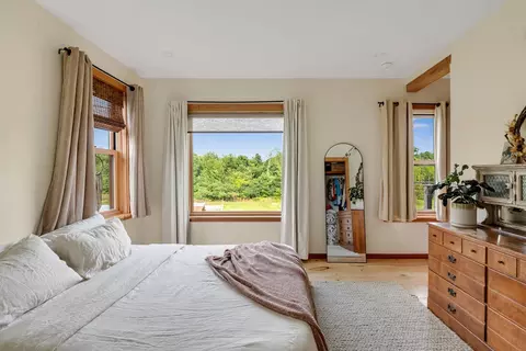 Bedroom - 2944 Shellhouse Mountain Rd, Ferrisburgh, VT 05456 photo 4 of 8