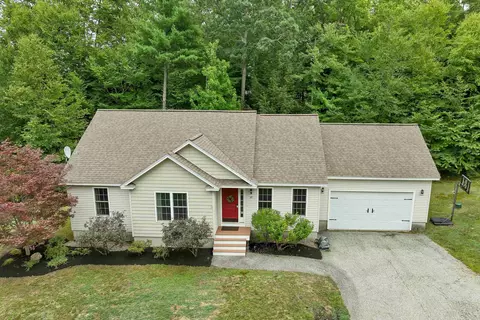 39 Sterling Dr, Laconia, NH 03246