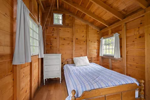 Bedroom - 128 Dodge Rd, Plainfield, NH 03781 photo 11 of 11