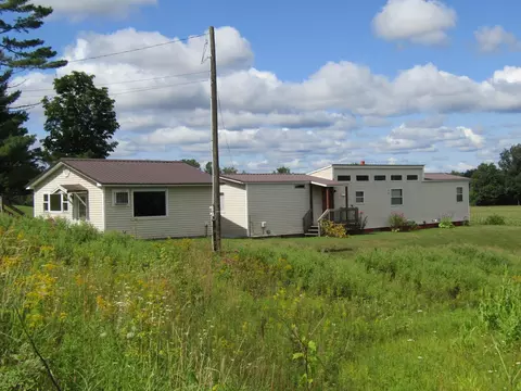 146 Perley Rd, Berkshire, VT 05450
