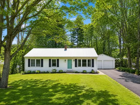 20 Batchelder Ave, Lebanon, NH 03784