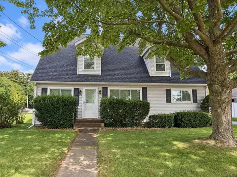 976 North Ave, Burlington, VT 05408