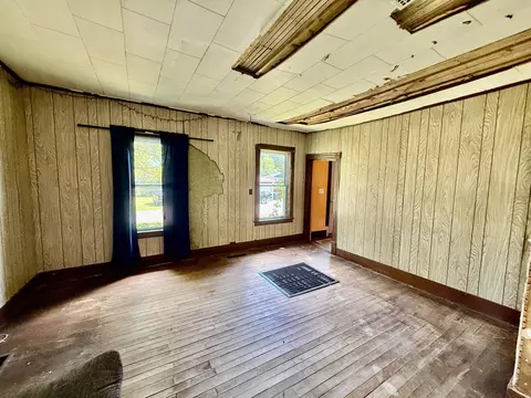 Living - 127 Cherry St, Hardwick, VT 05843 photo 1 of 2