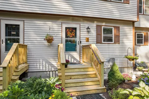 14 Chester Ln #3, Enfield, NH 03748