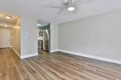 Living - 6 Pleasant St #E8, Hooksett, NH 03106 photo 3 of 5