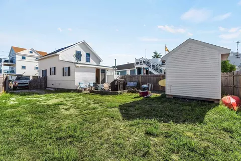 Exterior - 61 Island Path, Hampton, NH 03842 photo 6 of 6