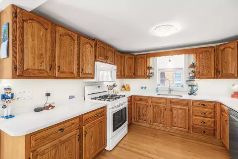 Kitchen - 61 Island Path, Hampton, NH 03842 photo 2 of 2