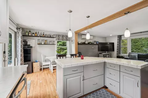 Kitchen - 37 Riverside Dr, Sunapee, NH 03782 photo 2 of 4