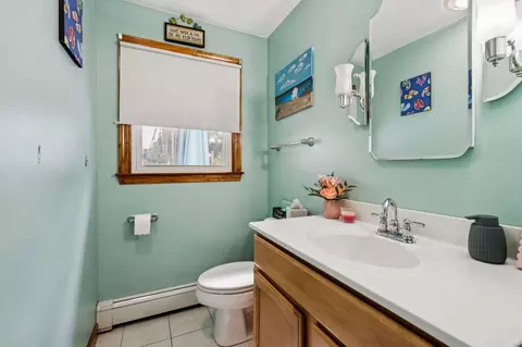 Bath - 37 Riverside Dr, Sunapee, NH 03782 photo 3 of 3
