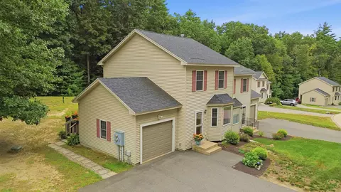 15 Scottie Way, Amherst, NH 03031