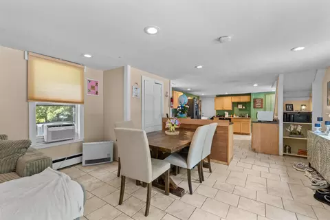 Dining - 1657 E Main St, Conway, NH 03813 photo 3 of 3