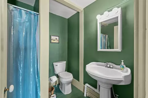 Bath - 1657 E Main St, Conway, NH 03813 photo 5 of 8