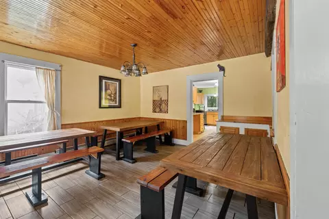 Dining - 1657 E Main St, Conway, NH 03813 photo 1 of 3