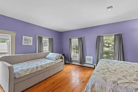 Bedroom - 1657 E Main St, Conway, NH 03813 photo 5 of 13