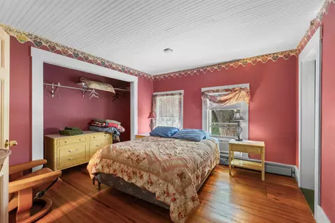 Bedroom - 1657 E Main St, Conway, NH 03813 photo 3 of 13