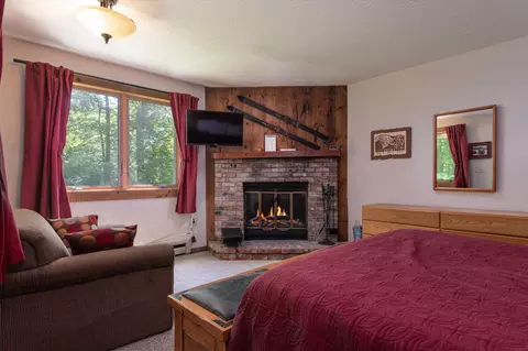 Bedroom - 100 Kettlebrook Rd #E4, Ludlow, VT 05149 photo 2 of 3