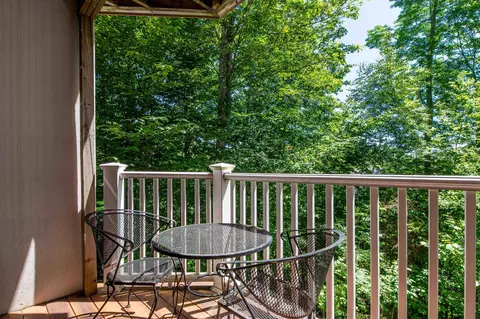 Exterior - 100 Kettlebrook Rd #E4, Ludlow, VT 05149 photo 2 of 2