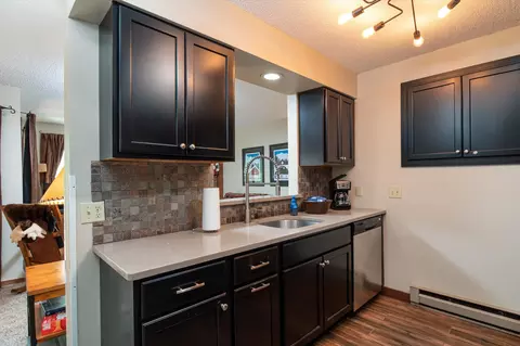 Kitchen - 100 Kettlebrook Rd #E4, Ludlow, VT 05149 photo 2 of 2