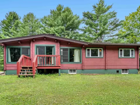 Exterior - 360 Bunker Hill Cir, Marshfield, VT 05658 photo 6 of 11