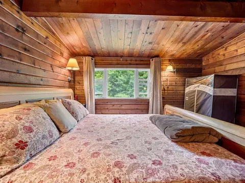 Bedroom - 360 Bunker Hill Cir, Marshfield, VT 05658 photo 2 of 3