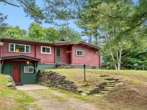 Exterior - 360 Bunker Hill Cir, Marshfield, VT 05658 photo 4 of 11