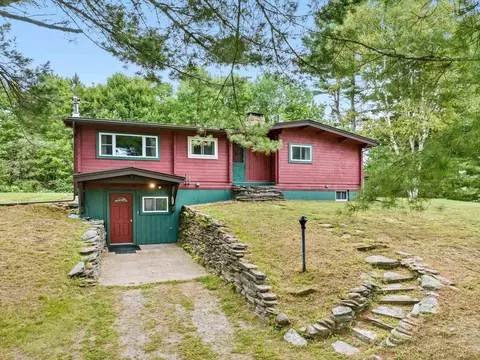 Exterior - 360 Bunker Hill Cir, Marshfield, VT 05658 photo 2 of 11