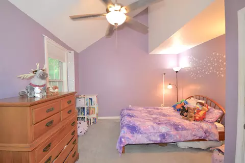 Bedroom - 1465 Hooksett Rd #178, Hooksett, NH 03106 photo 4 of 6