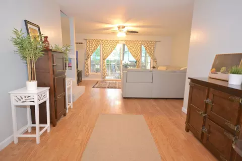 Entry Way - 1465 Hooksett Rd #178, Hooksett, NH 03106 photo 3 of 4