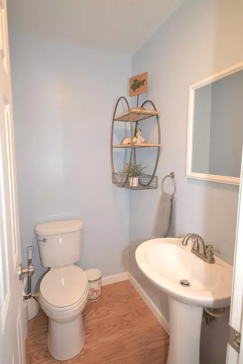 Bath - 1465 Hooksett Rd #178, Hooksett, NH 03106 photo 1 of 4