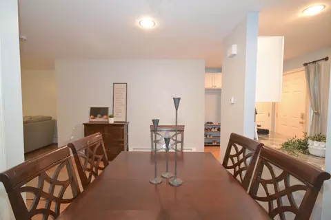 Dining - 1465 Hooksett Rd #178, Hooksett, NH 03106 photo 2 of 2
