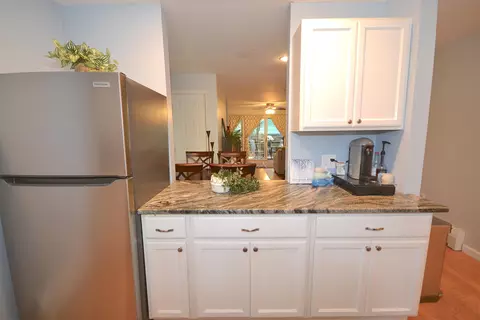 Kitchen - 1465 Hooksett Rd #178, Hooksett, NH 03106 photo 4 of 4